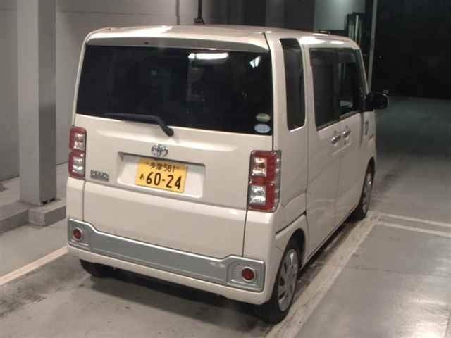 TOYOTA PIXIS MEGA 2015