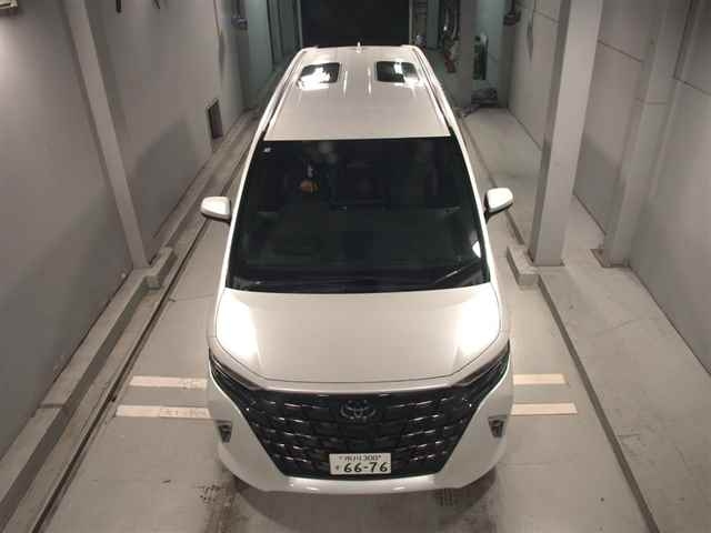 TOYOTA ALPHARD 2024