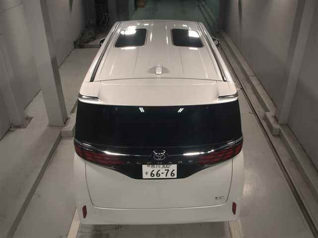 TOYOTA ALPHARD 2024