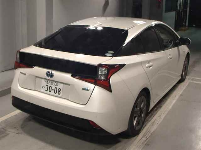 TOYOTA PRIUS 2019