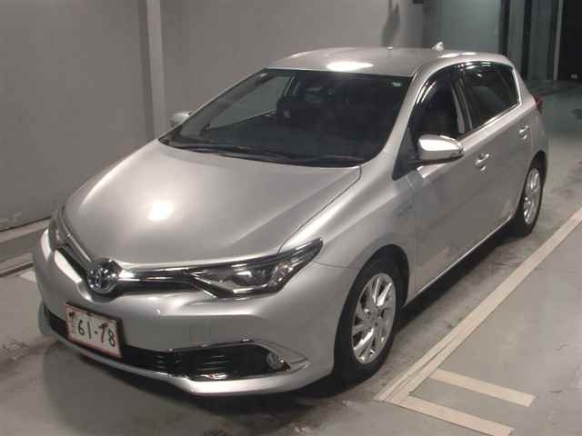 TOYOTA AURIS 2016