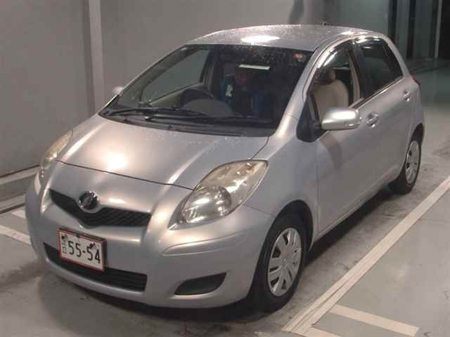 TOYOTA VITZ 2010