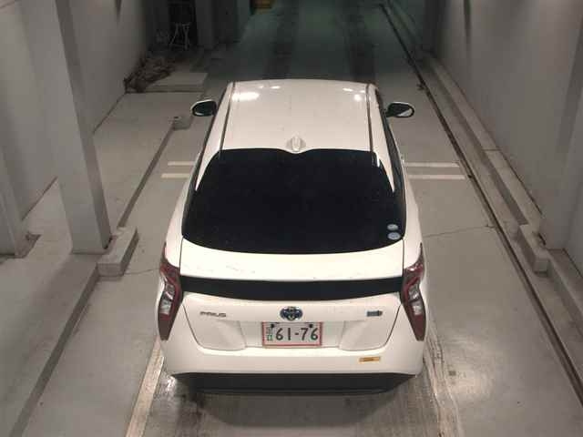 TOYOTA PRIUS 2018