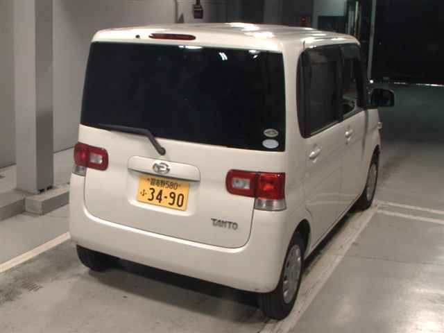 DAIHATSU TANTO 2009