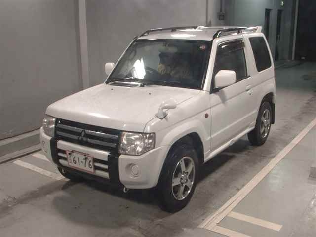 MITSUBISHI PAJERO MINI 2010