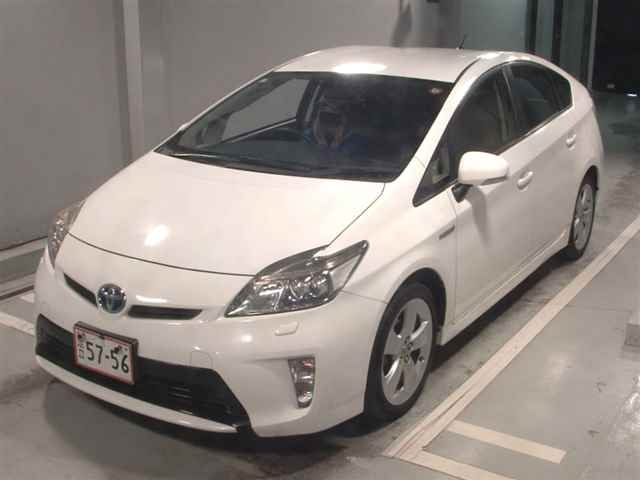 TOYOTA PRIUS 2014