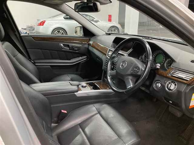 MERCEDES BENZ E CLASS 2011