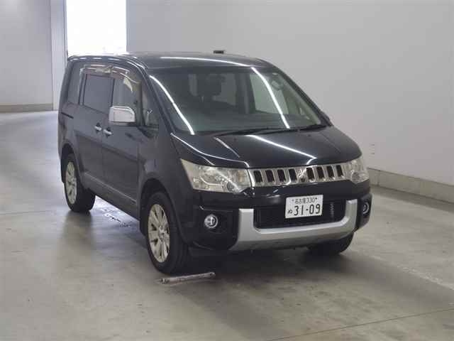 MITSUBISHI DELICA D5 2009