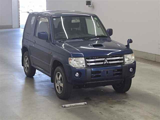 MITSUBISHI PAJERO MINI 2011