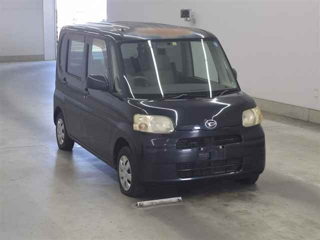DAIHATSU TANTO 2009