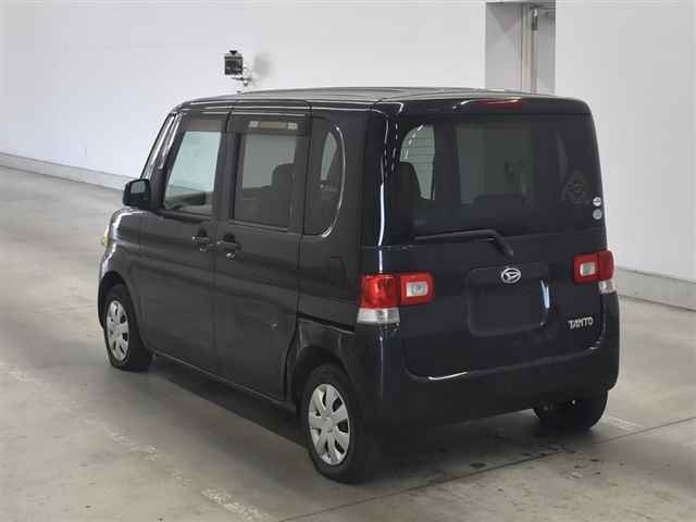 DAIHATSU TANTO 2009