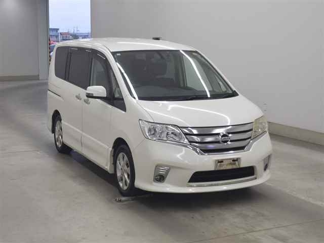 NISSAN SERENA 2011
