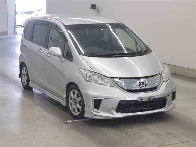 HONDA FREED 2014
