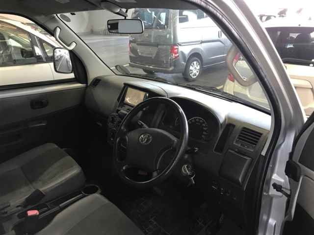 TOYOTA TOWN ACE VAN 2011