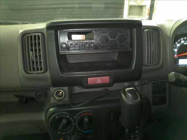 NISSAN CLIPPER VAN 2022