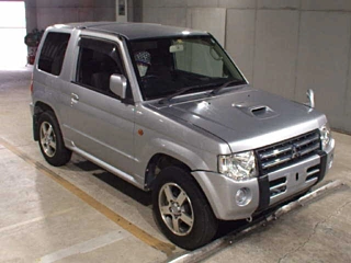 MITSUBISHI PAJERO MINI 2010