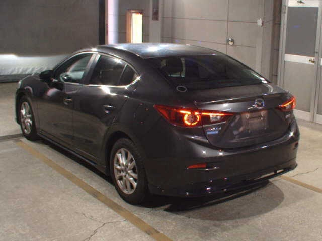 MAZDA AXELA 2016