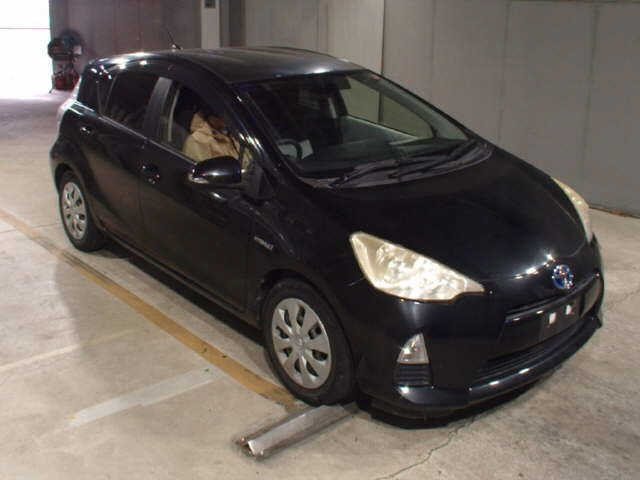TOYOTA AQUA 2012