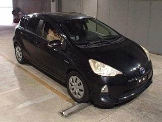 TOYOTA AQUA 2012