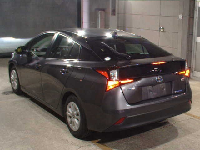TOYOTA PRIUS 2022