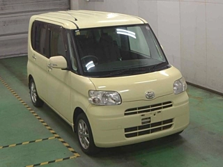 DAIHATSU TANTO 2010