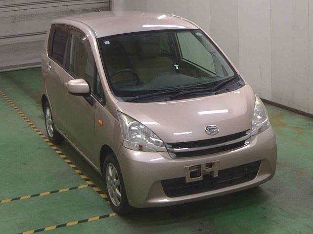 DAIHATSU MOVE 2011