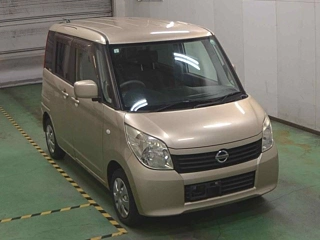 NISSAN ROOX 2011