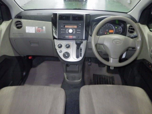 DAIHATSU MIRA 2010