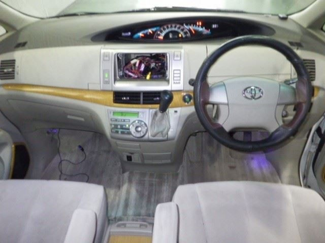 TOYOTA ESTIMA 2008