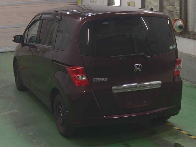 HONDA FREED 2011
