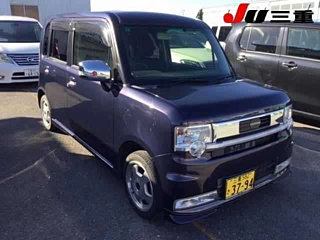 TOYOTA PIXIS SPACE 2015