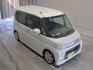 DAIHATSU TANTO 2012