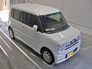 TOYOTA PIXIS SPACE 2015