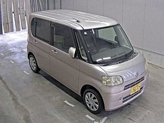 DAIHATSU TANTO 2013