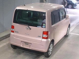 TOYOTA PIXIS SPACE 2014