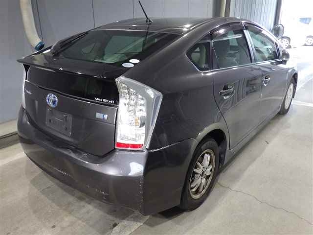 TOYOTA PRIUS 2011