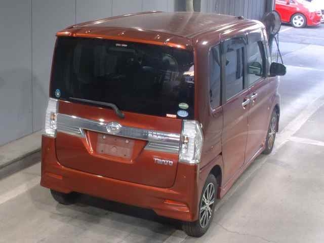 DAIHATSU TANTO 2015