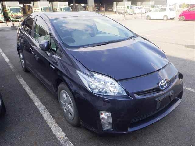 TOYOTA PRIUS 2011