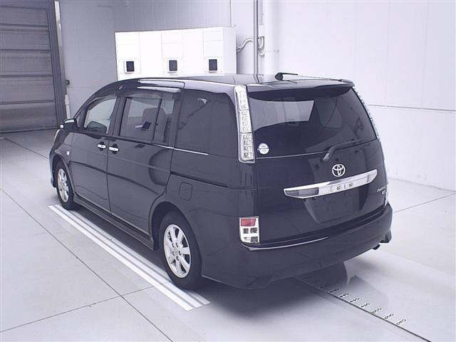 TOYOTA ISIS 2012