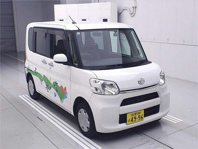 DAIHATSU TANTO 2016