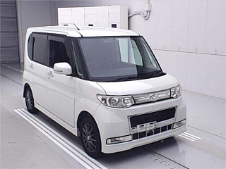 DAIHATSU TANTO 2008