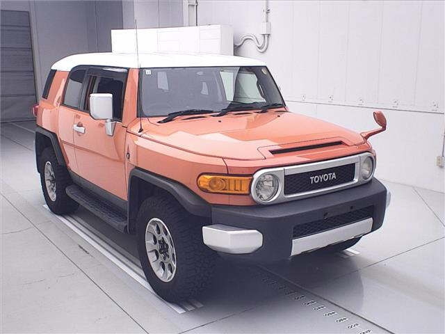TOYOTA FJ CRUISER 2013