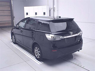 TOYOTA WISH 2016