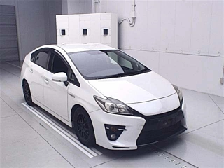 TOYOTA PRIUS 2013