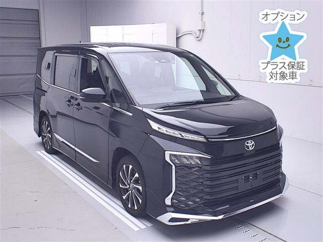TOYOTA VOXY 2022