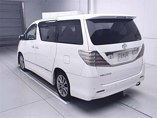 TOYOTA VELLFIRE 2011