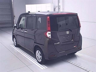 TOYOTA ROOMY 2021