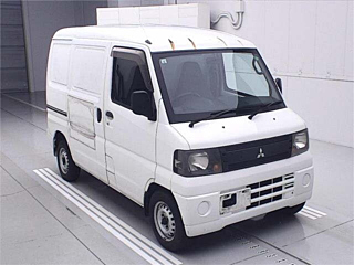 MITSUBISHI MINICAB VAN 2011