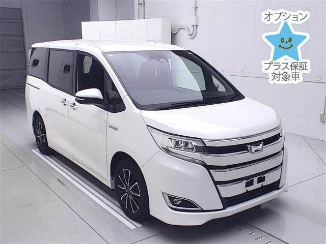 TOYOTA NOAH 2018