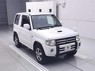 MITSUBISHI PAJERO MINI 2011